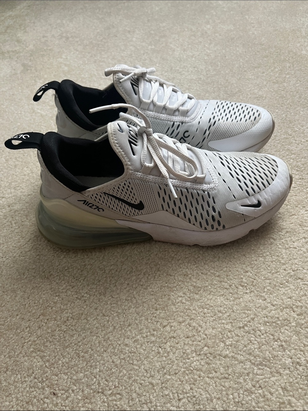 Nike Air Max 270 Women's White/Black Sneakers Size 9.5